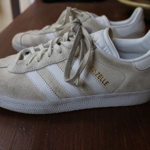 ADIDAS Women's Gazelle Tan & White Suede Sneakers